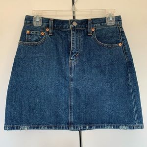Levi’s Denim Skirt Women’s Size 26